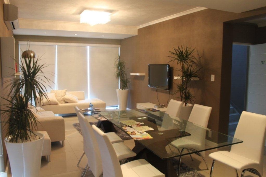 To Let 2 Bedroom Property for Rent in Vredehoek Western Cape